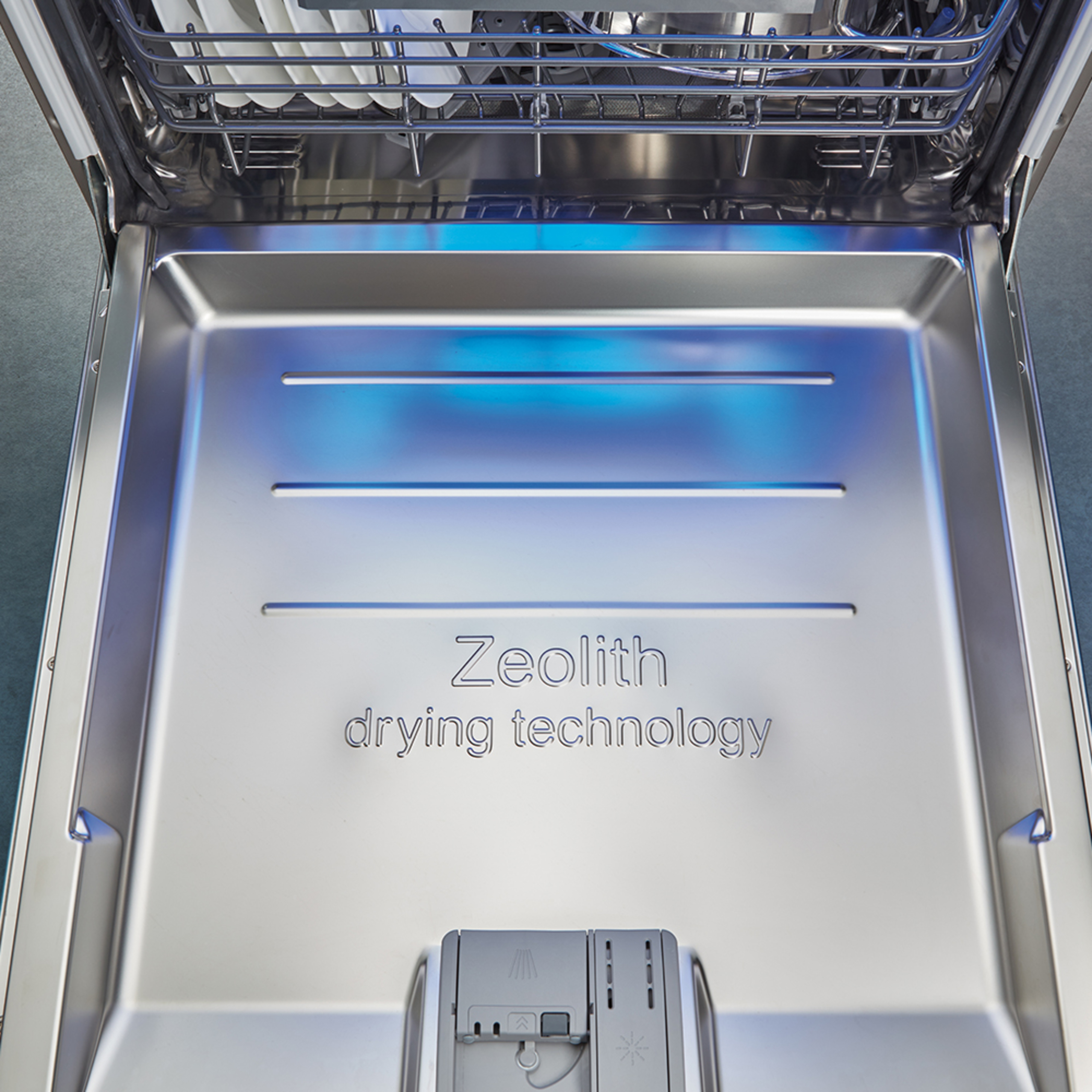 Zeolith Trocknen – Für glänzende Spülergebnisse bei Elektro Hofmann GmbH in Karlstadt